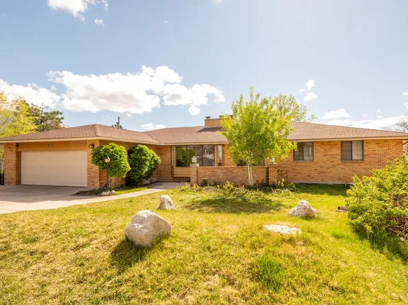 2534 E Grand Point Cir, Sandy, UT 84092