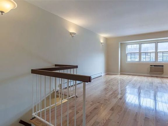 3rd image of 24019 70th Ave #3