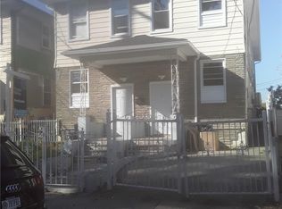 1367 Dickens St, Far Rockaway, NY 11691