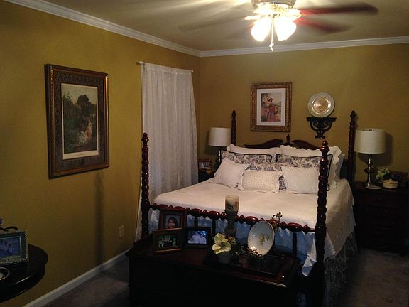 2nd image of 1701 Meadow Wood Dr