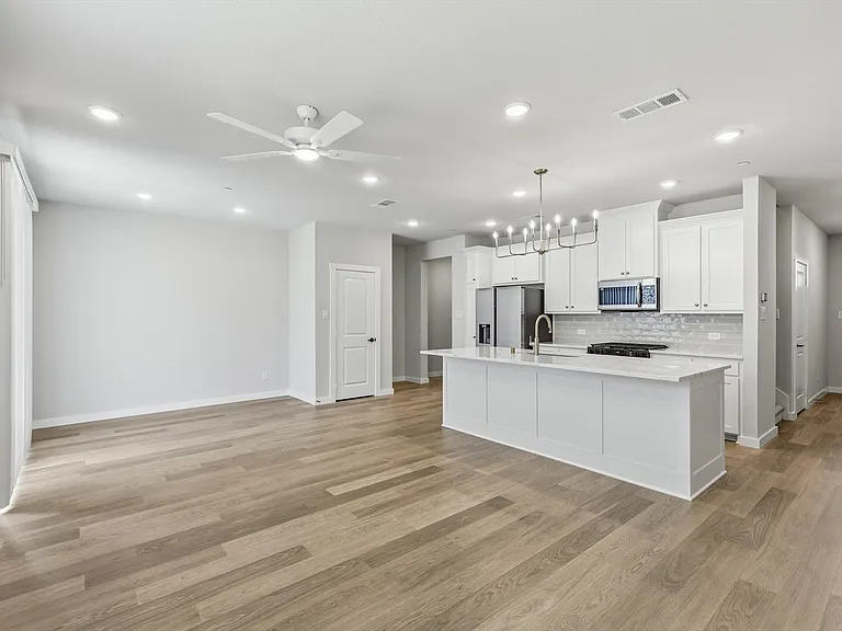 2845 Concord Dr — Photo 9