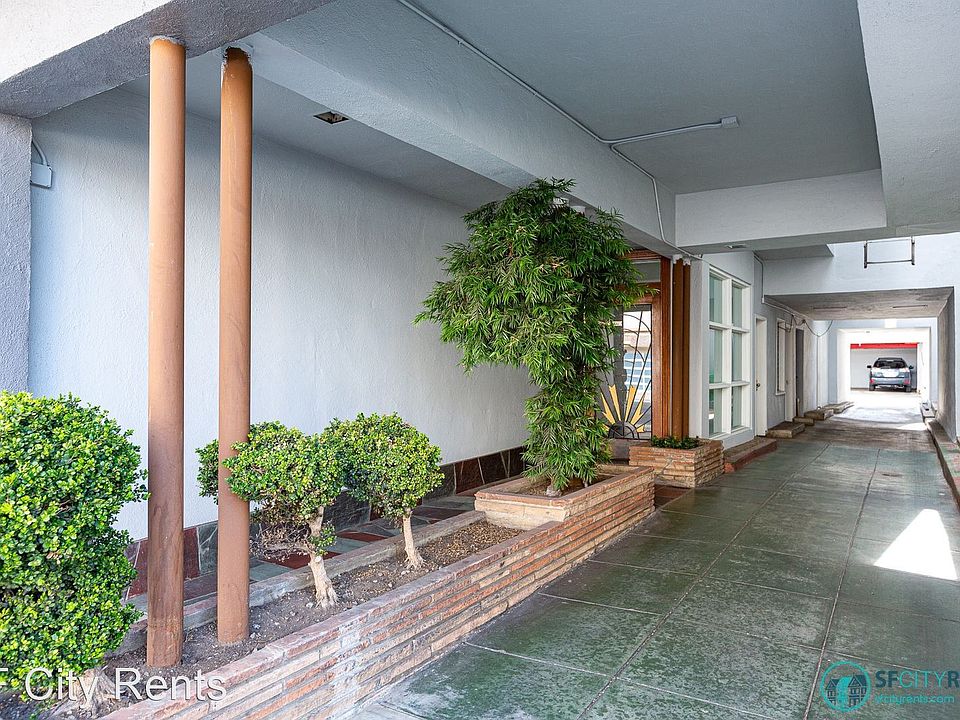 1st image of 1685 Chestnut St #103
