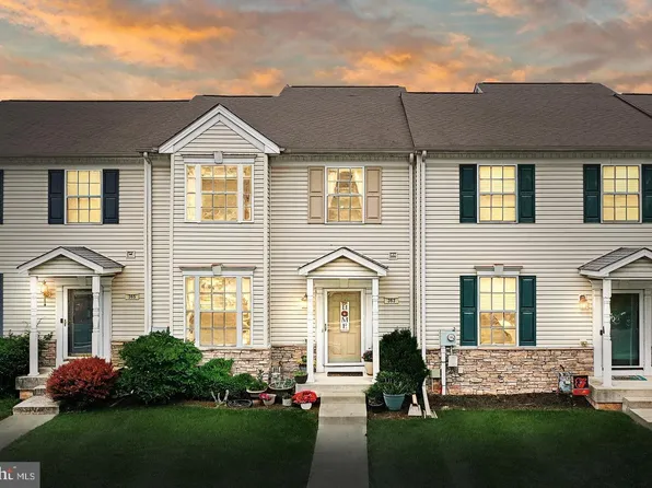 363 Bruaw Dr, York, PA 17406