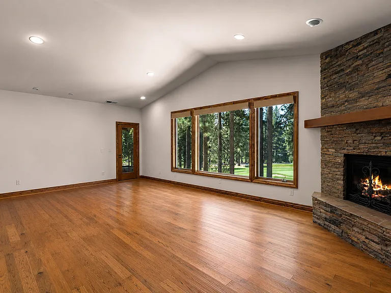 345 Country Club Dr — Photo 16