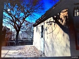 1st image of 6910 Glades Ave