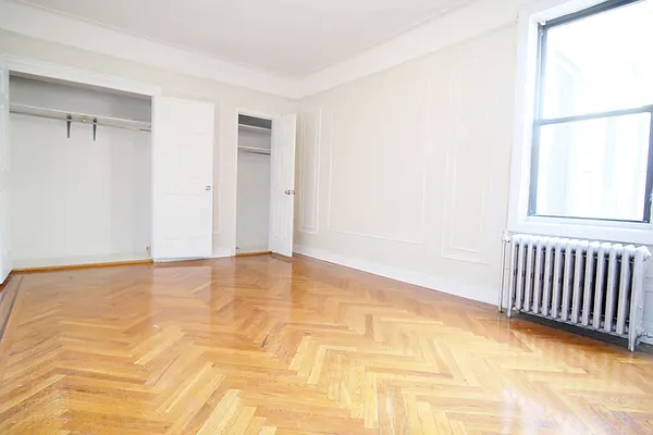 Rented by Link NY Realty | media 19