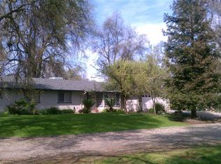 20195 E Weldon Ave, Sanger, CA 93657