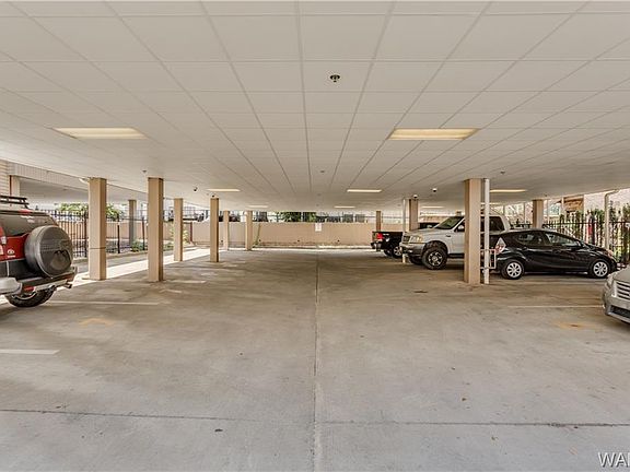 2nd image of 1403 University Blvd Unit 6
