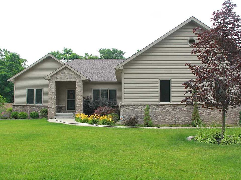 1st image of 916 Glen Forest Dr