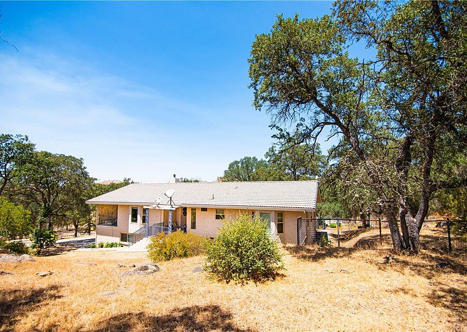 1st image of 2639 Oak Woods Ct