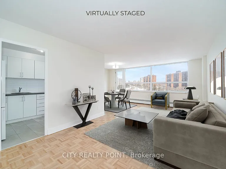 6200 Bathurst St #1408 — Photo 1