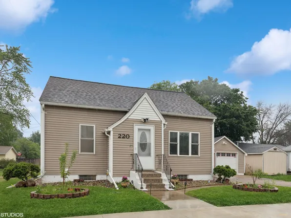 220 E State St, Belle Plaine, MN 56011