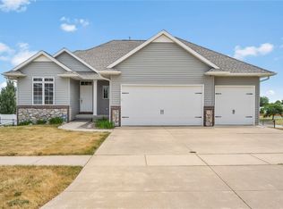 3150 Autumn Dr, Marion, IA 52302