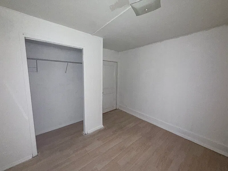 2 bed, 1.0 bath, 900 sqft, $1,200 — Photo 4