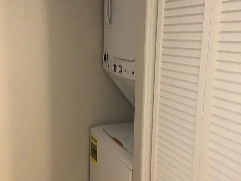 310 Pine St — Photo 14