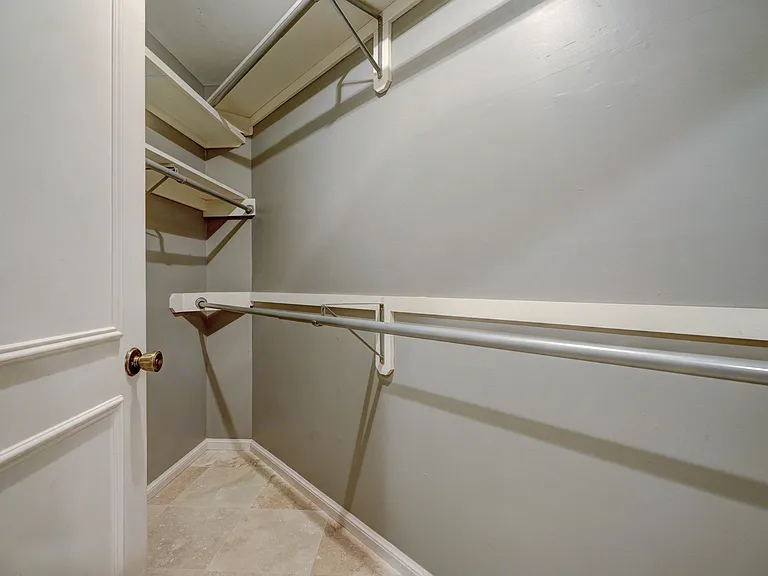 6325 Glenbrook Ct — Photo 29