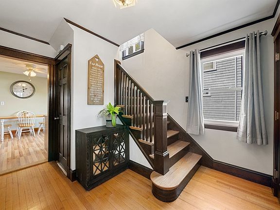 3rd image of 50 Hillside Rd