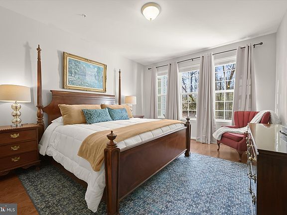 4th image of 8547 Coltrane Ct #39