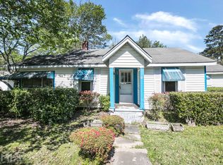 13 Scott St, Toccoa, GA 30577