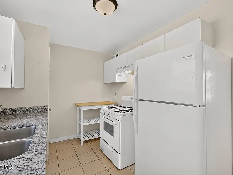 9545 Verbena Dr — Photo 17