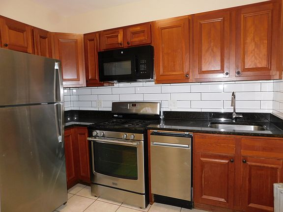 5th image of 1104 W Columbia Ave APT 3N