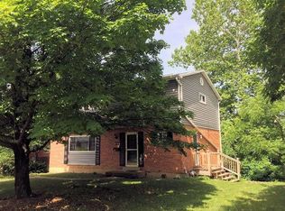 8453 Fernwell Dr, Cincinnati, OH 45231