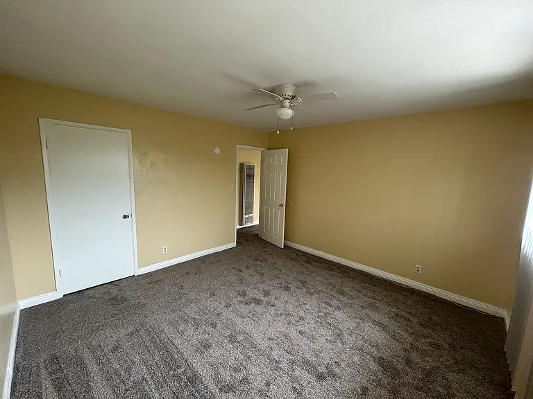 425 Garfield St #C — Photo 4