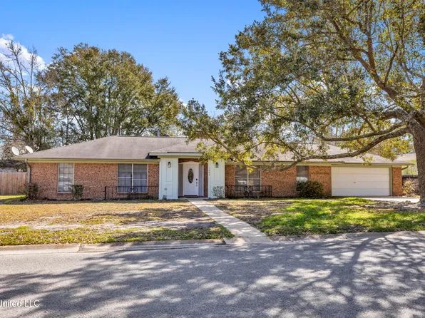 1204 Londonderry Ln, Ocean Springs, MS 39564
