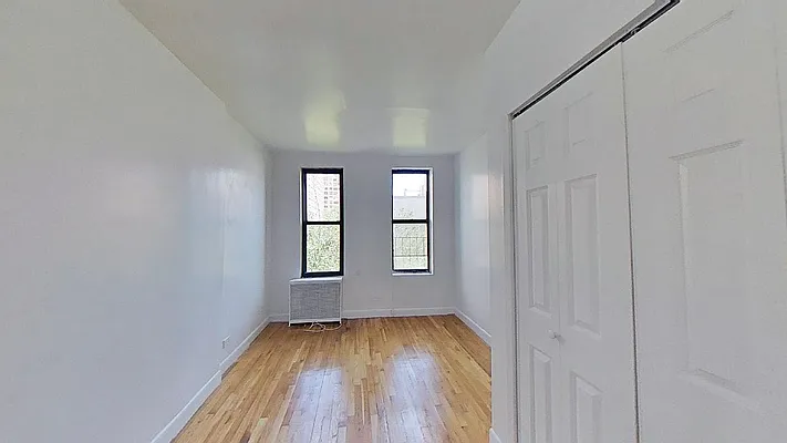 Rented by Bond New York | media 11