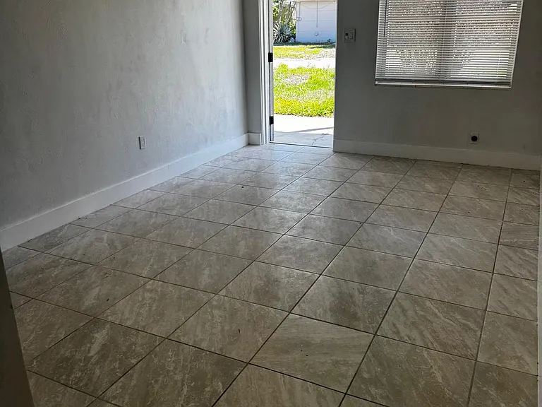 212 Dennis Ave — Photo 15