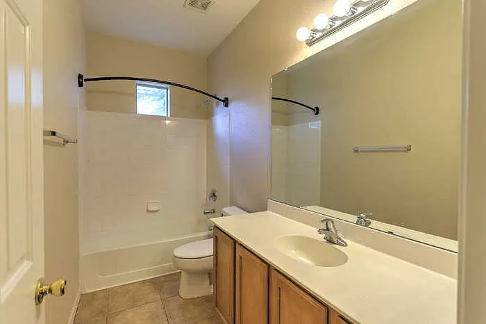 137 E Camino Del Abedul — Photo 14