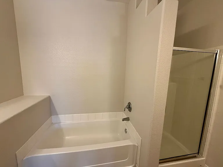2291 W Horizon Ridge Pkwy #6231 — Photo 24