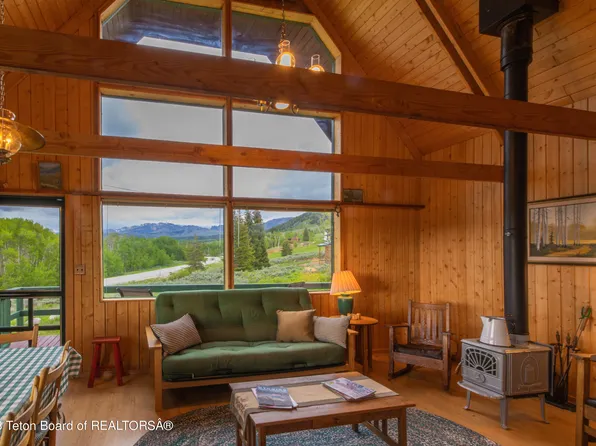 11 Sawtooth View Ln, Cora, WY 82925