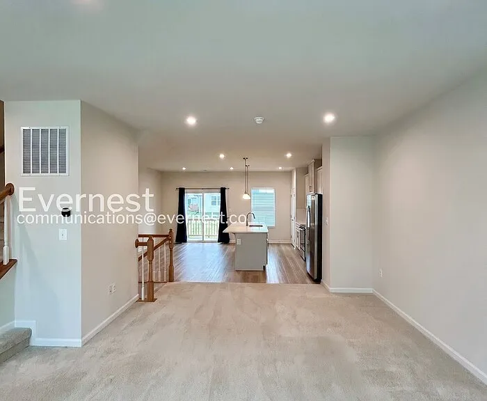 8808 Stevenson Ln — Photo 8