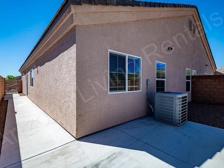 733 Pala Mesa Dr — Photo 30