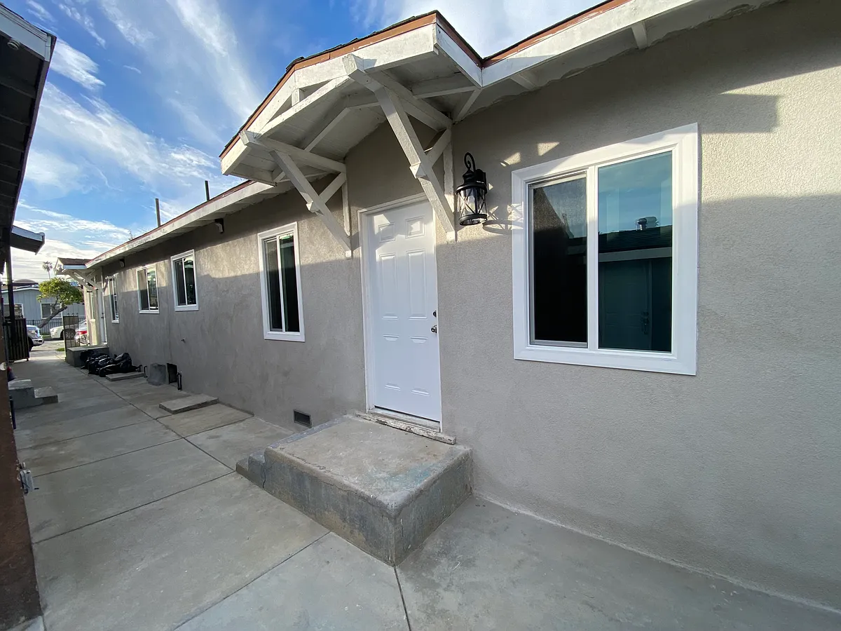 Building Photo - 2066 N Lime Ave