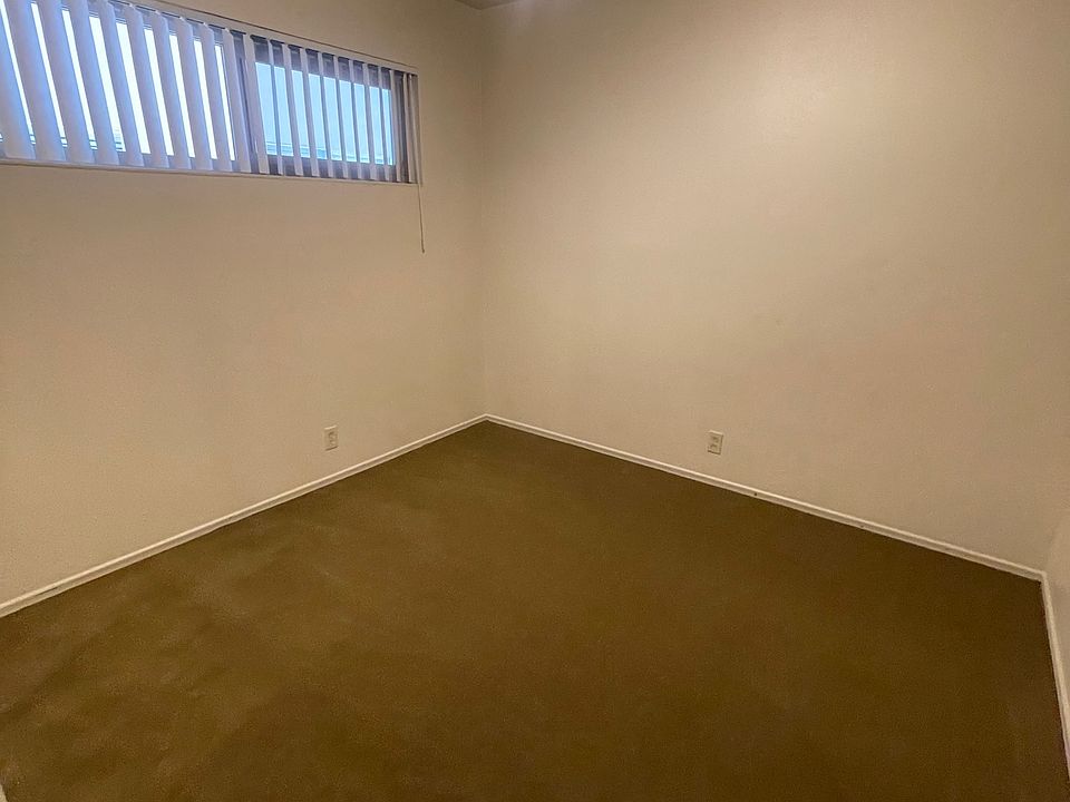 right bedroom