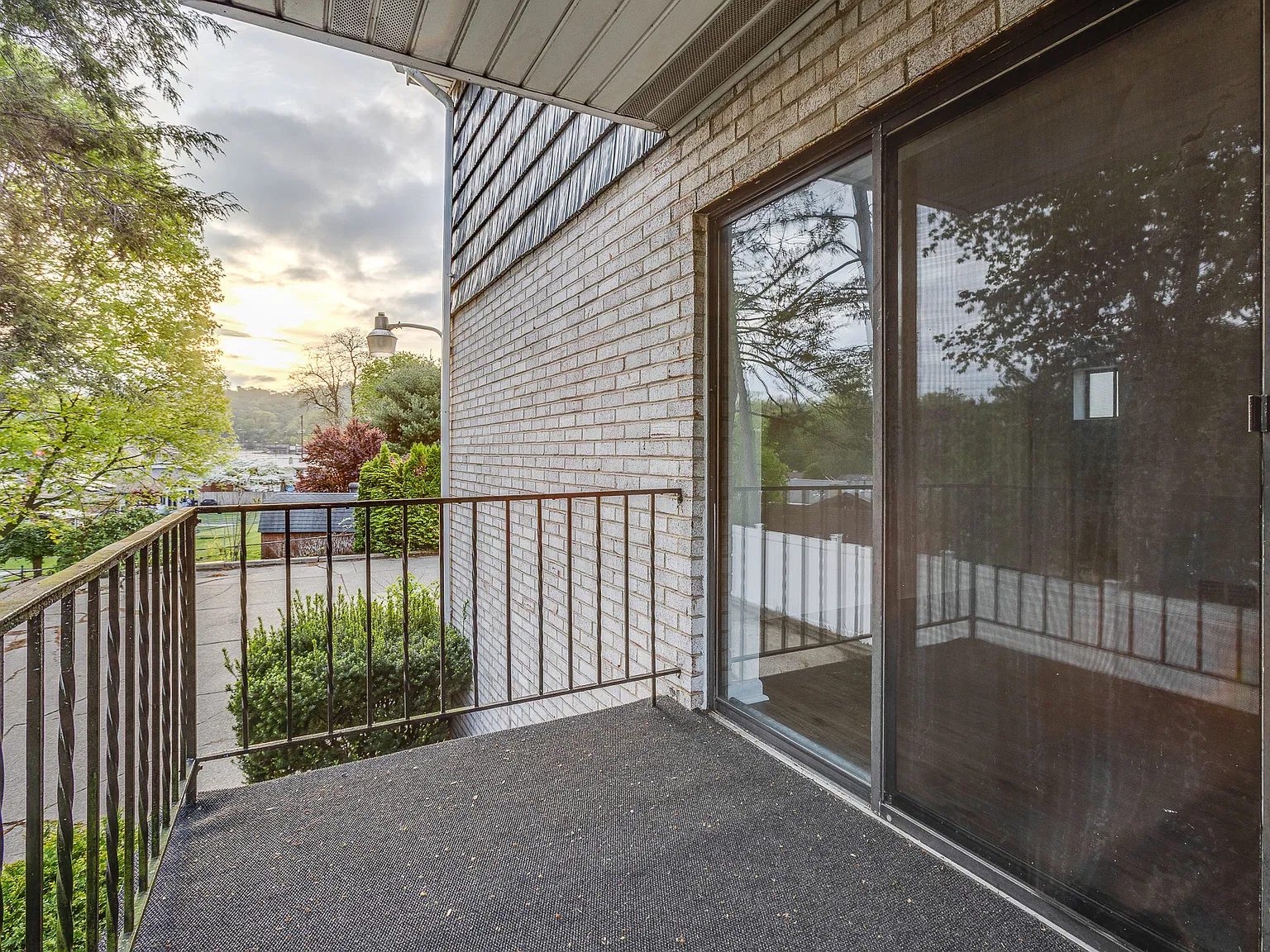 1 bed, $925 — Photo 3