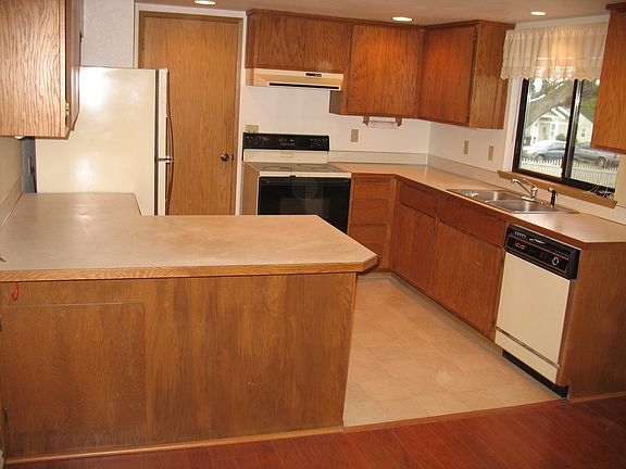 5th image of 908 52nd St SE #A