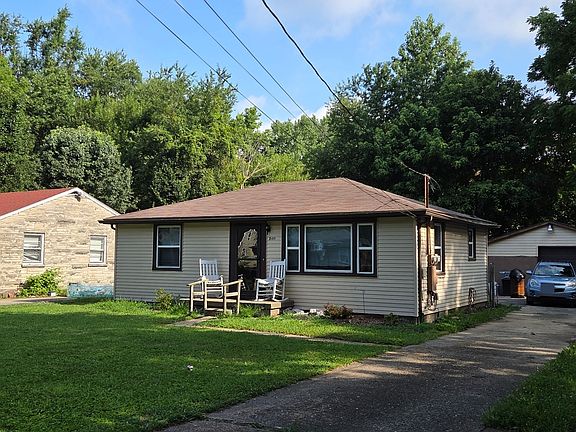 3rd image of 2409 Lamar Ave