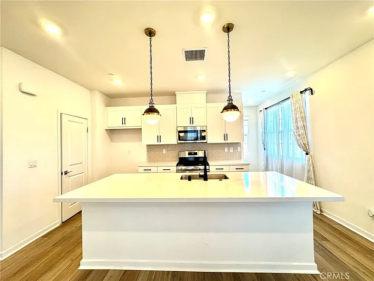 4422 S Bryan Paseo — Photo 6