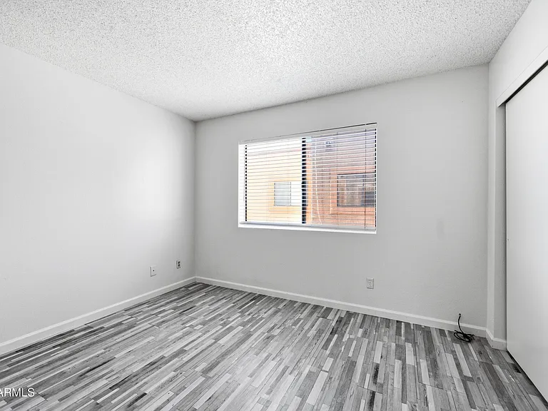 12231 N 21st Ave #3 — Photo 17