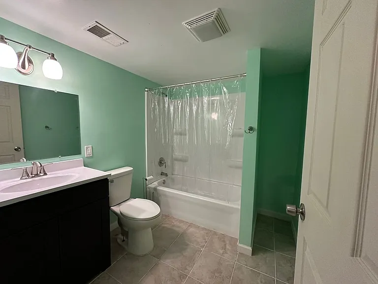 486 Ashton Ct SE — Photo 24