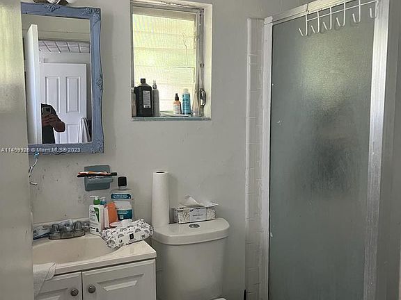 5th image of 102 Pinecrest Dr