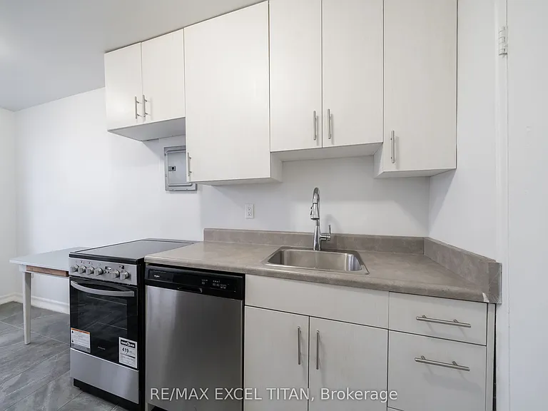 2507 Eglinton Ave W #106 — Photo 9