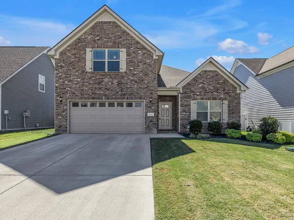 2502 Hollis Dr, Murfreesboro, TN 37127