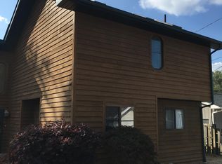 3662 Ace Dr, Akron, OH 44319