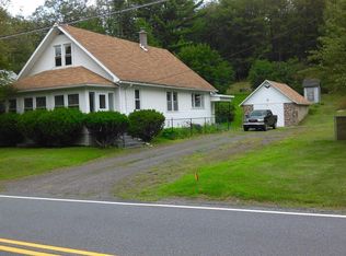 486 Lake Catalpa Rd, Dallas, PA 18612