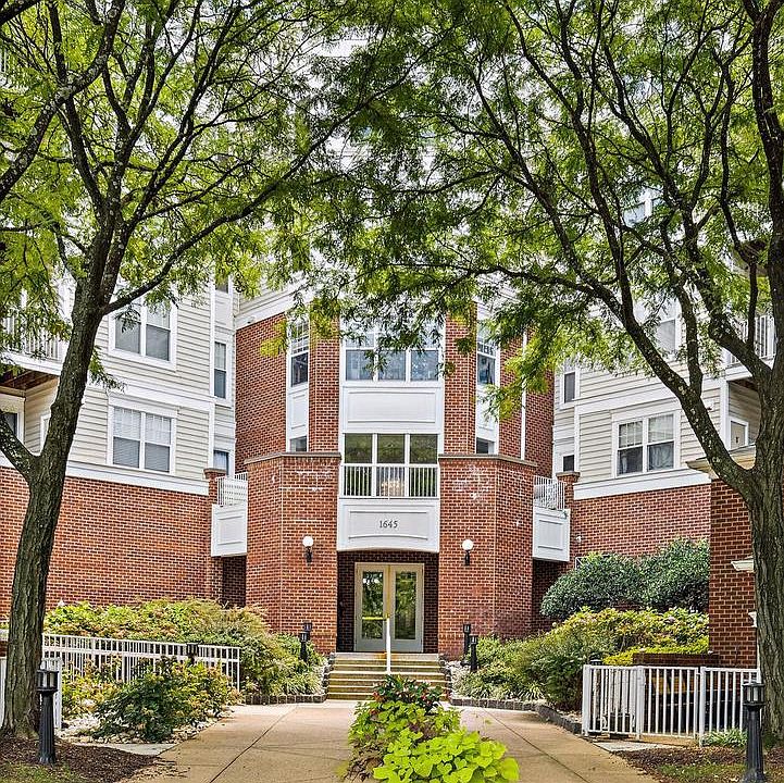 1st image of 1645 International Dr Unit 306