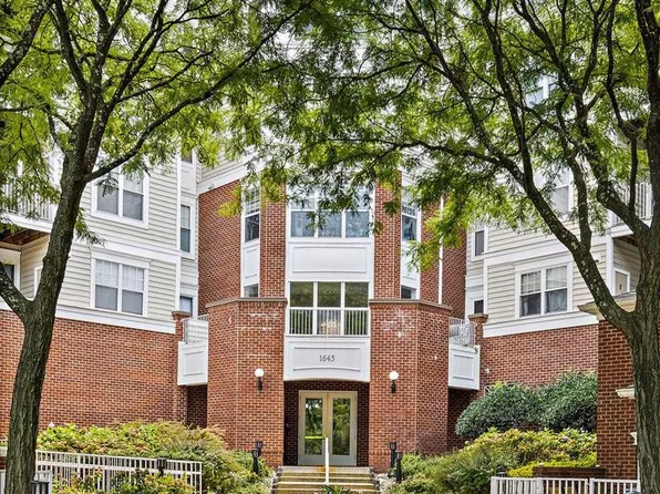 1645 International Dr Unit 306, Mc Lean, VA 22102